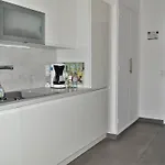 3 Pieces Avec Piscine Et Clim A 1 Min - Fr-1-226b-115 *